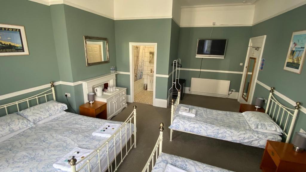 Westward Ho Hotel フォークストン エクステリア 写真