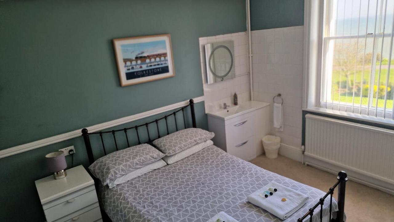 Westward Ho Hotel フォークストン エクステリア 写真