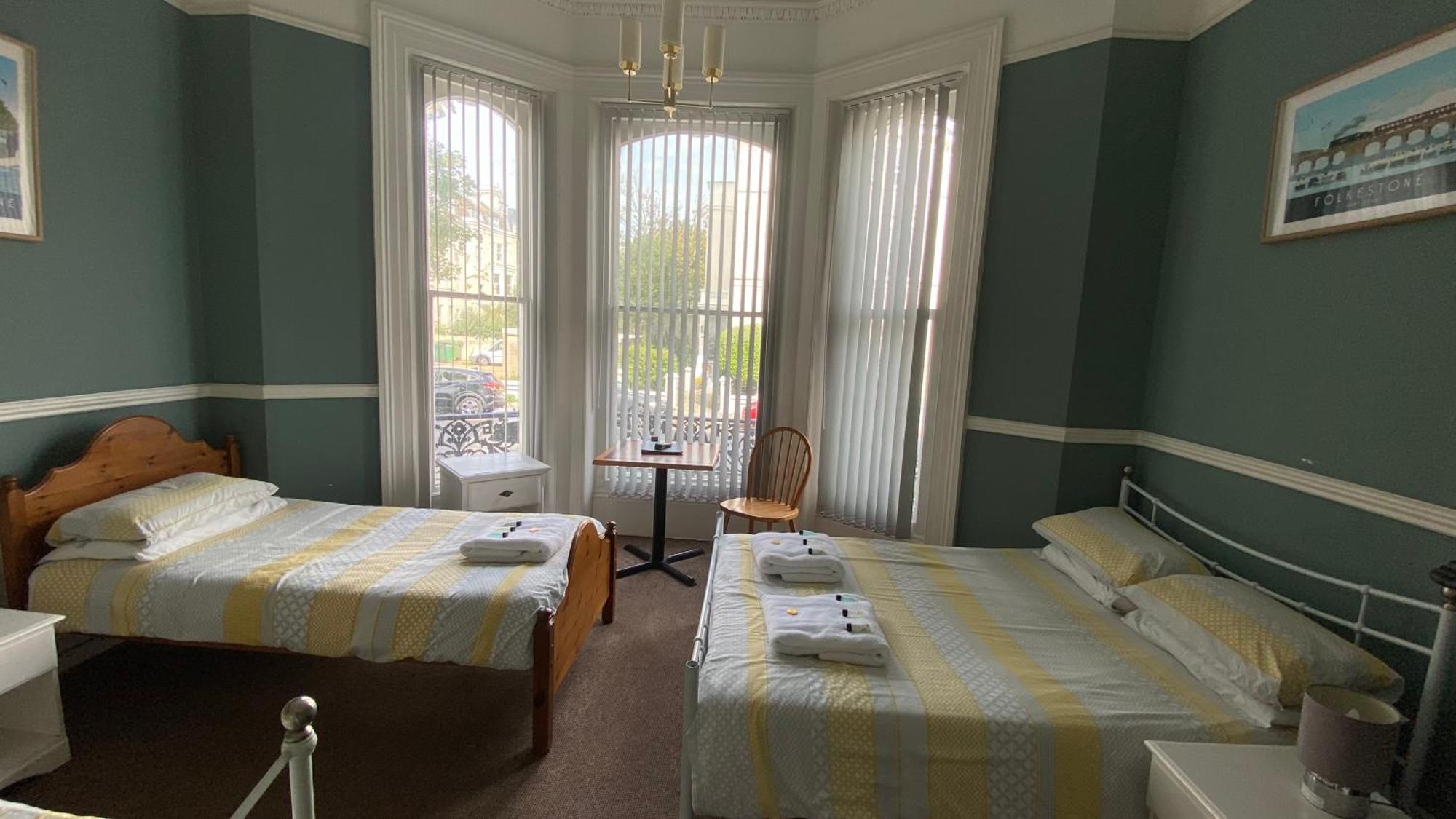 Westward Ho Hotel フォークストン エクステリア 写真