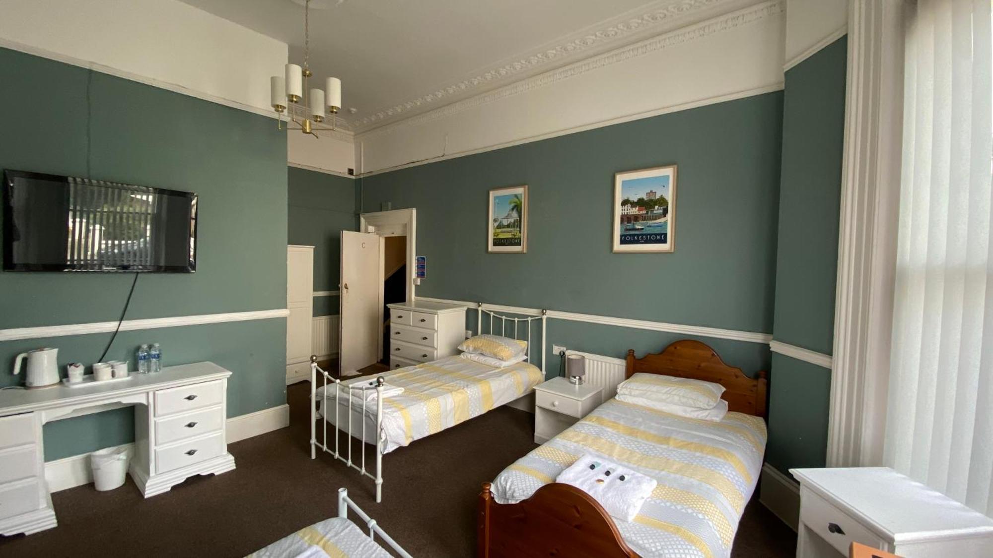 Westward Ho Hotel フォークストン エクステリア 写真